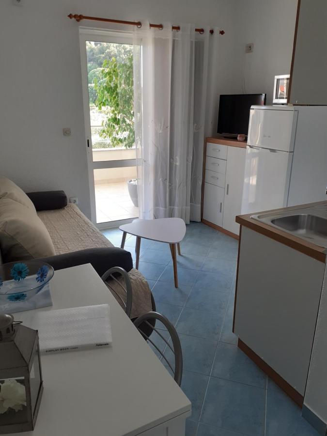 Apartments Lozina Drvenik  Kültér fotó