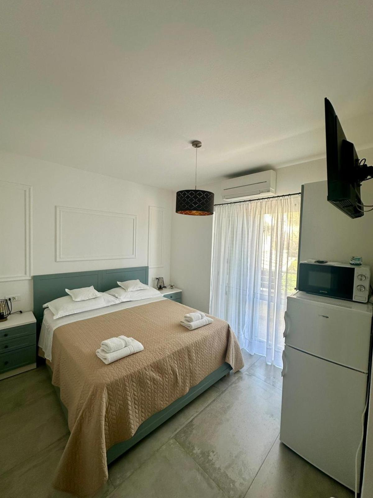 Apartments Lozina Drvenik  Kültér fotó