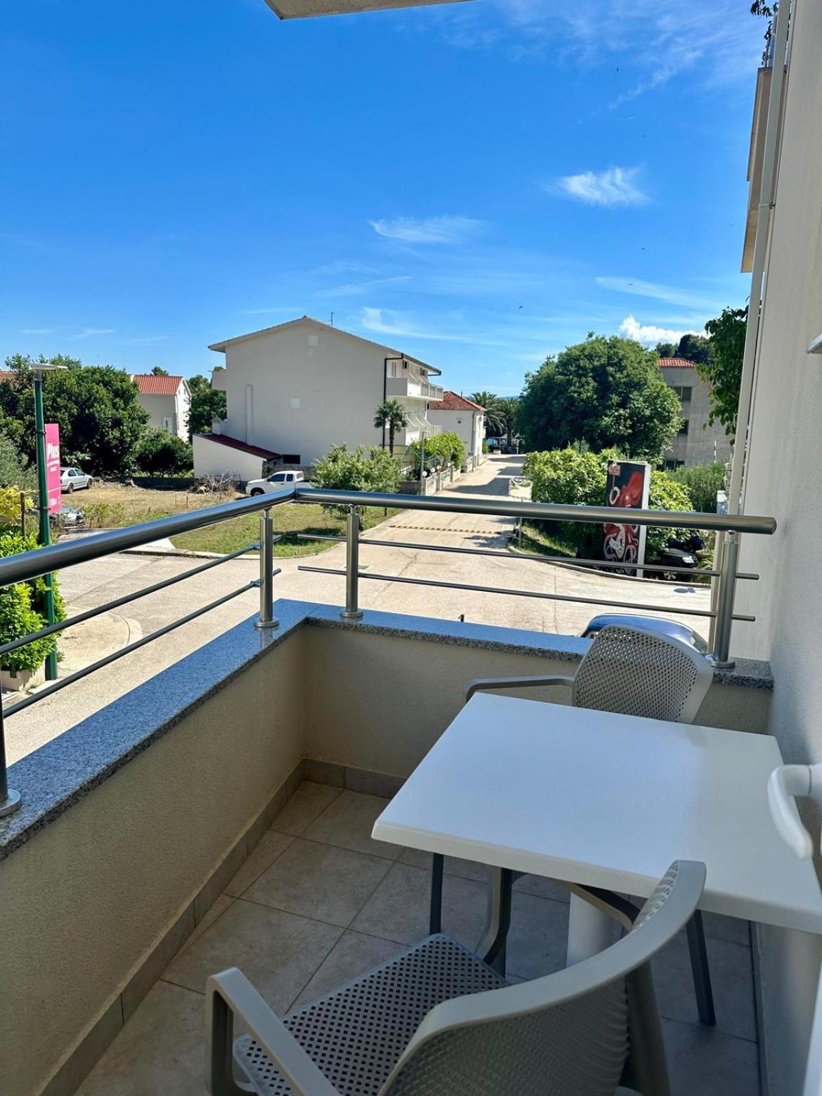 Apartments Lozina Drvenik  Kültér fotó
