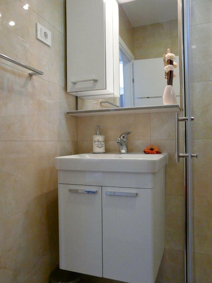 Apartments Lozina Drvenik  Kültér fotó