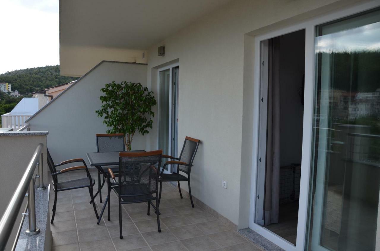 Apartments Lozina Drvenik  Kültér fotó